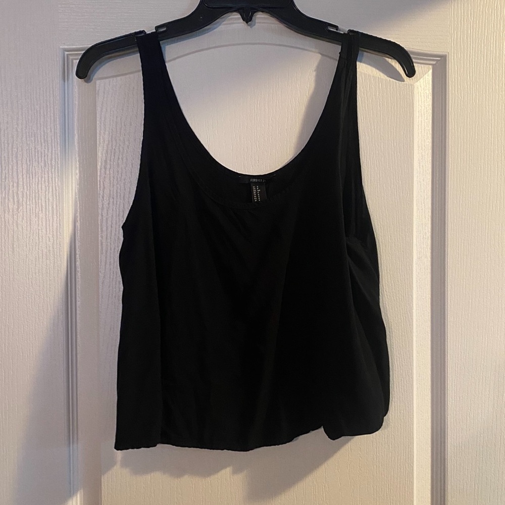 black crop top